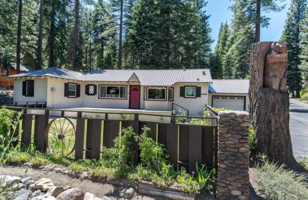 Charming “Old Tahoe” Cabin